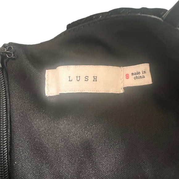 Lush Lulu’s Lady in Love Black Floral Print Velvet Mini Dress SZ S - Picture 8 of 8